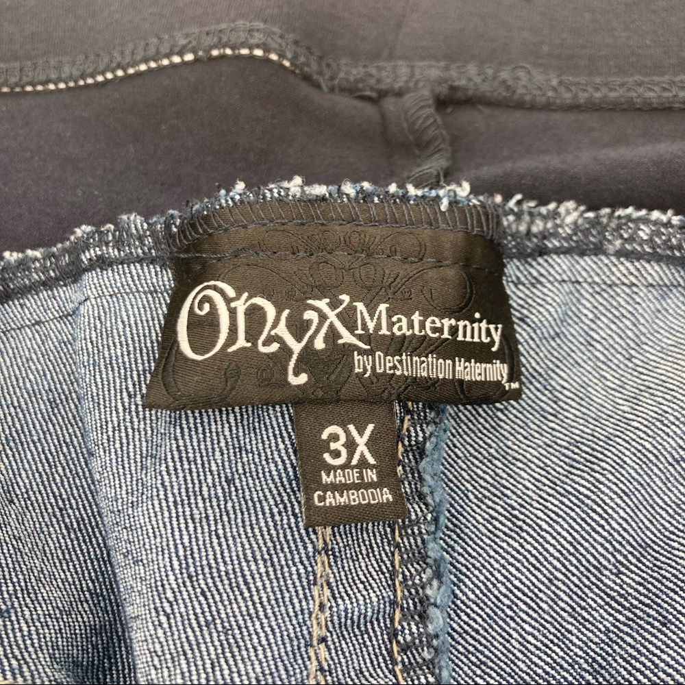 Onyx Maternity Plus Size Distressed Denim Jean Shorts 3X NWT - Picture 3 of 9